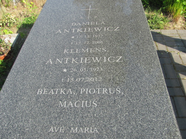 Daniela Antkiewicz 1937 Kalisz św. Józefa Tyniecki 0302 - Grobonet - Wyszukiwarka osób pochowanych