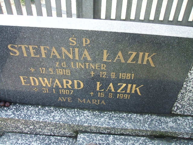 Grób Stefania Łazik