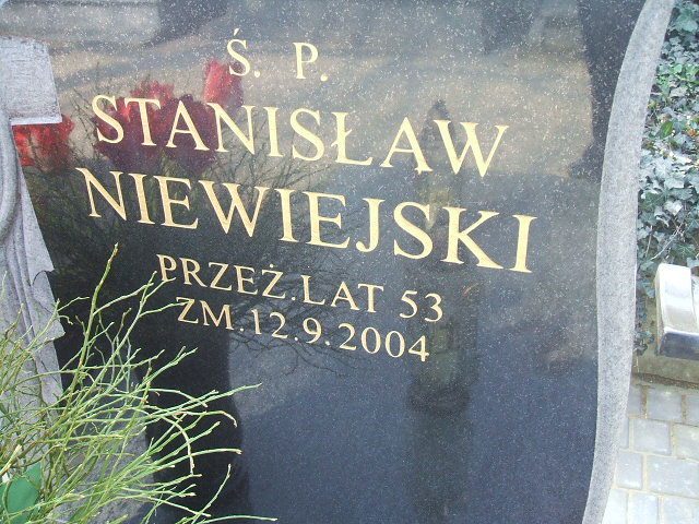 Grób Stanisław Niewiejski